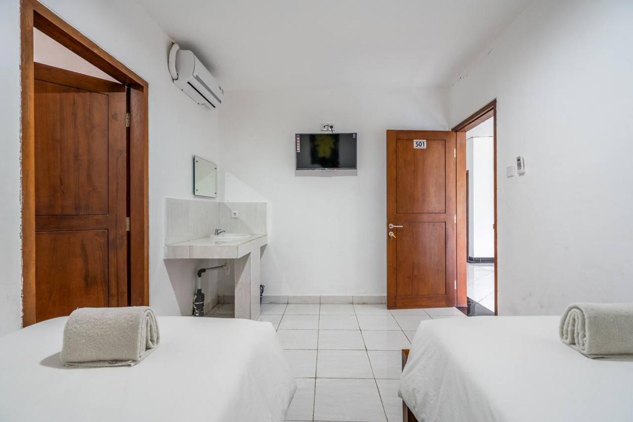 Ganandra Stay Denpasar Exterior foto